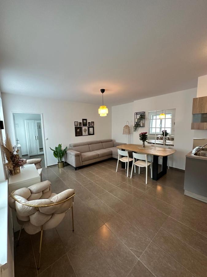 Modernes Haus Naehe Parndorf Daire Bruck-Leitha Dış mekan fotoğraf