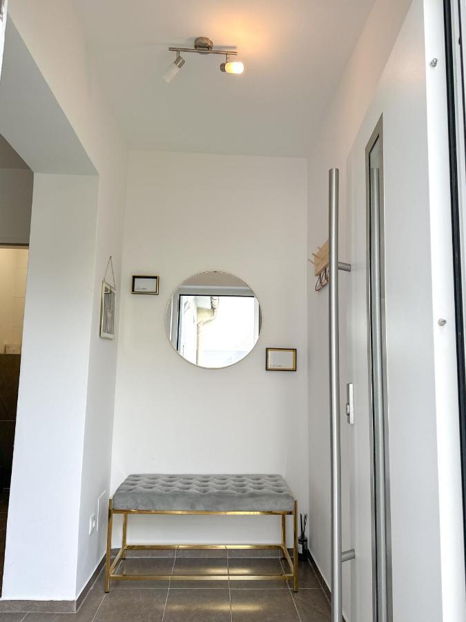 Modernes Haus Naehe Parndorf Daire Bruck-Leitha Dış mekan fotoğraf